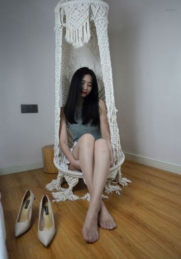 女人下边又肥又大又黑_BD英语免费观看电视剧