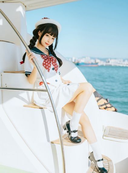 黑丝制服美女被操_BD英语电影在线观看